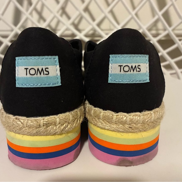 Toms Alpargatas with Rainbow Sole - Picture 1 of 13